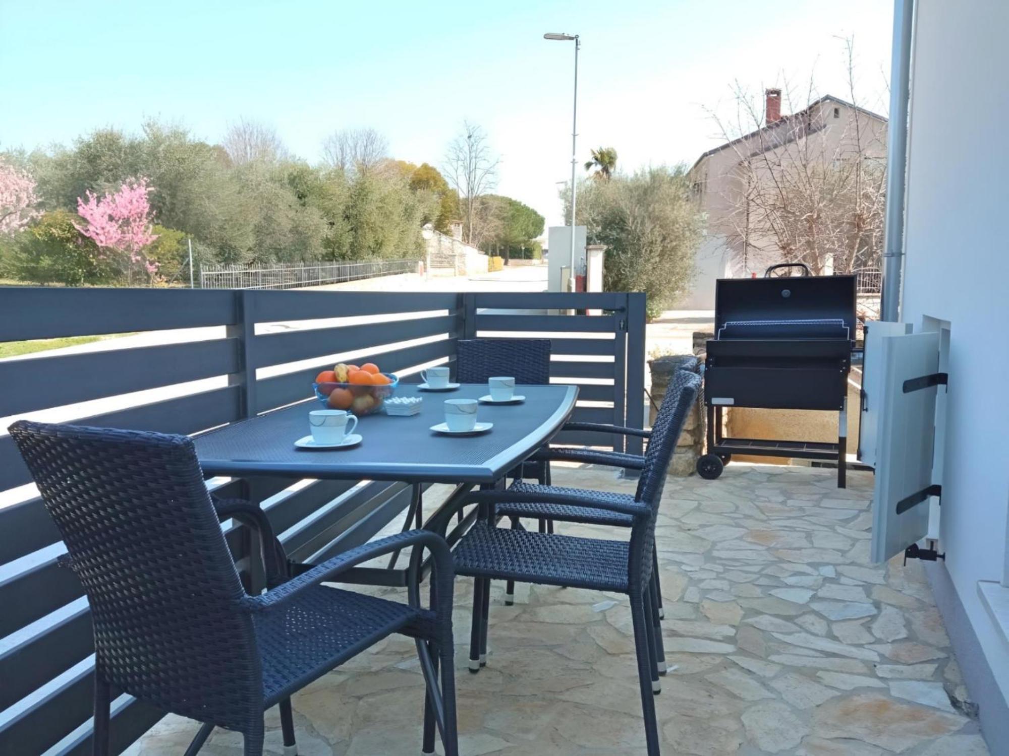 Apartment Valentino Tar-Vabriga Εξωτερικό φωτογραφία