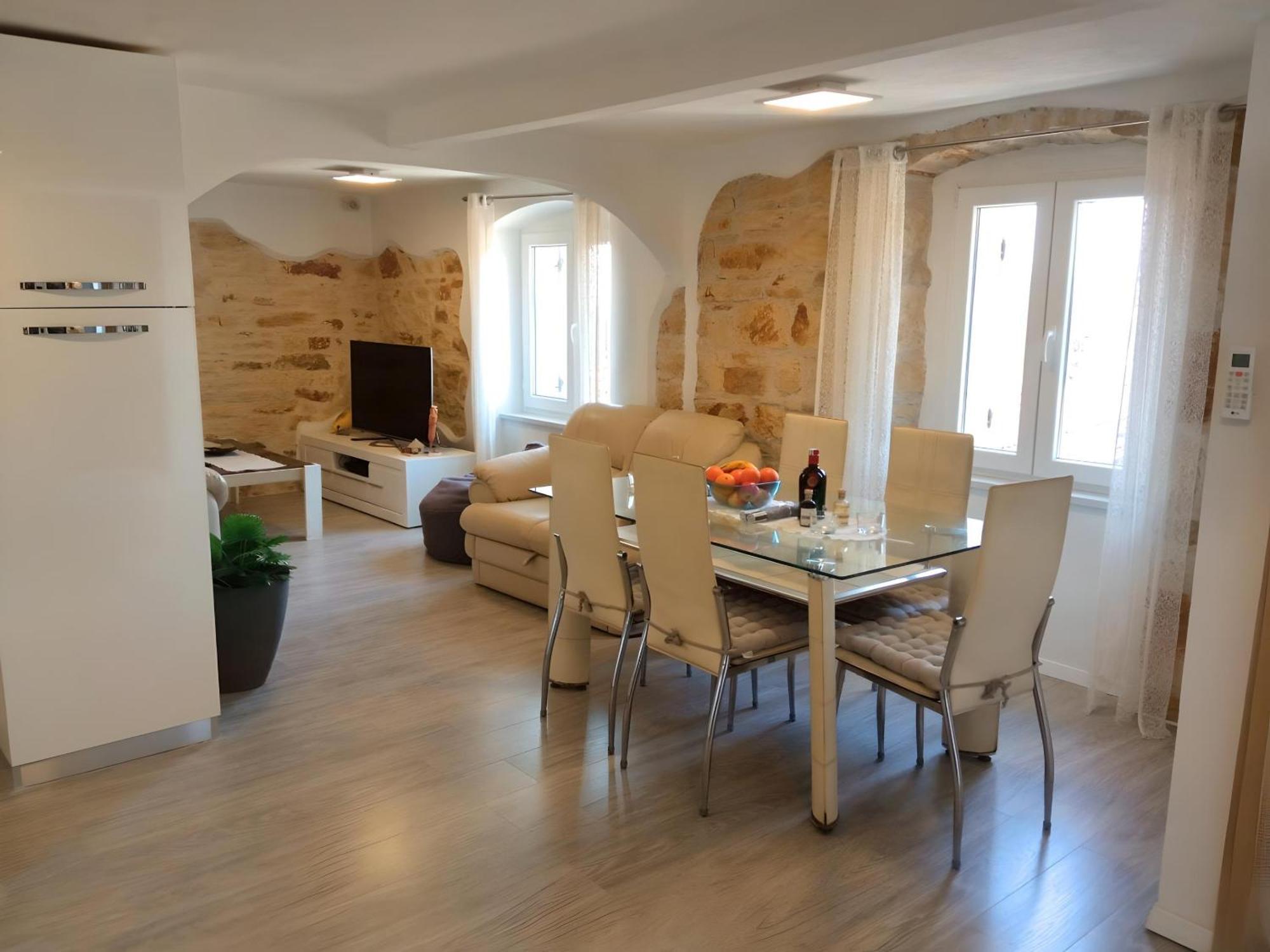 Apartment Valentino Tar-Vabriga Εξωτερικό φωτογραφία