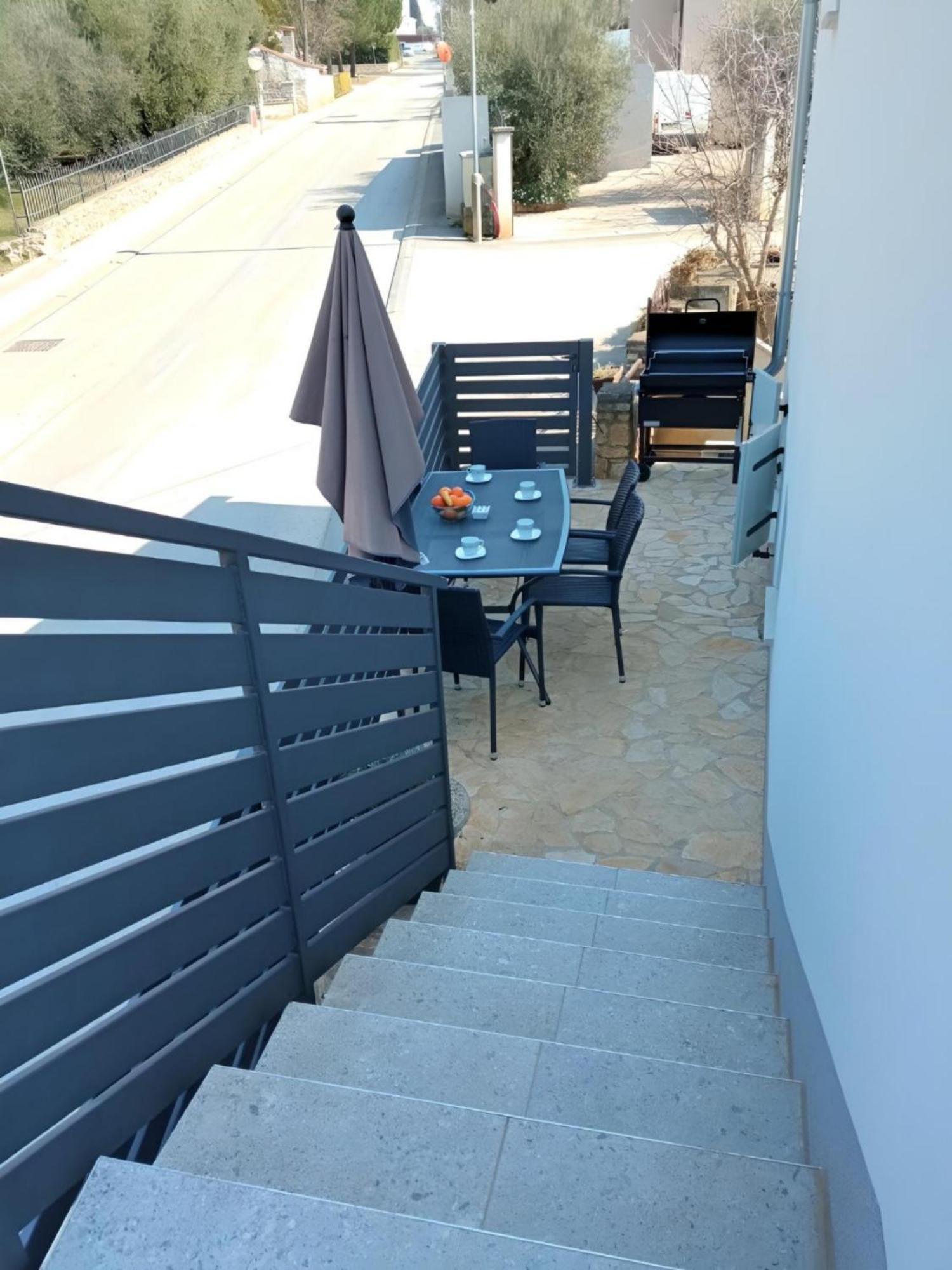 Apartment Valentino Tar-Vabriga Εξωτερικό φωτογραφία