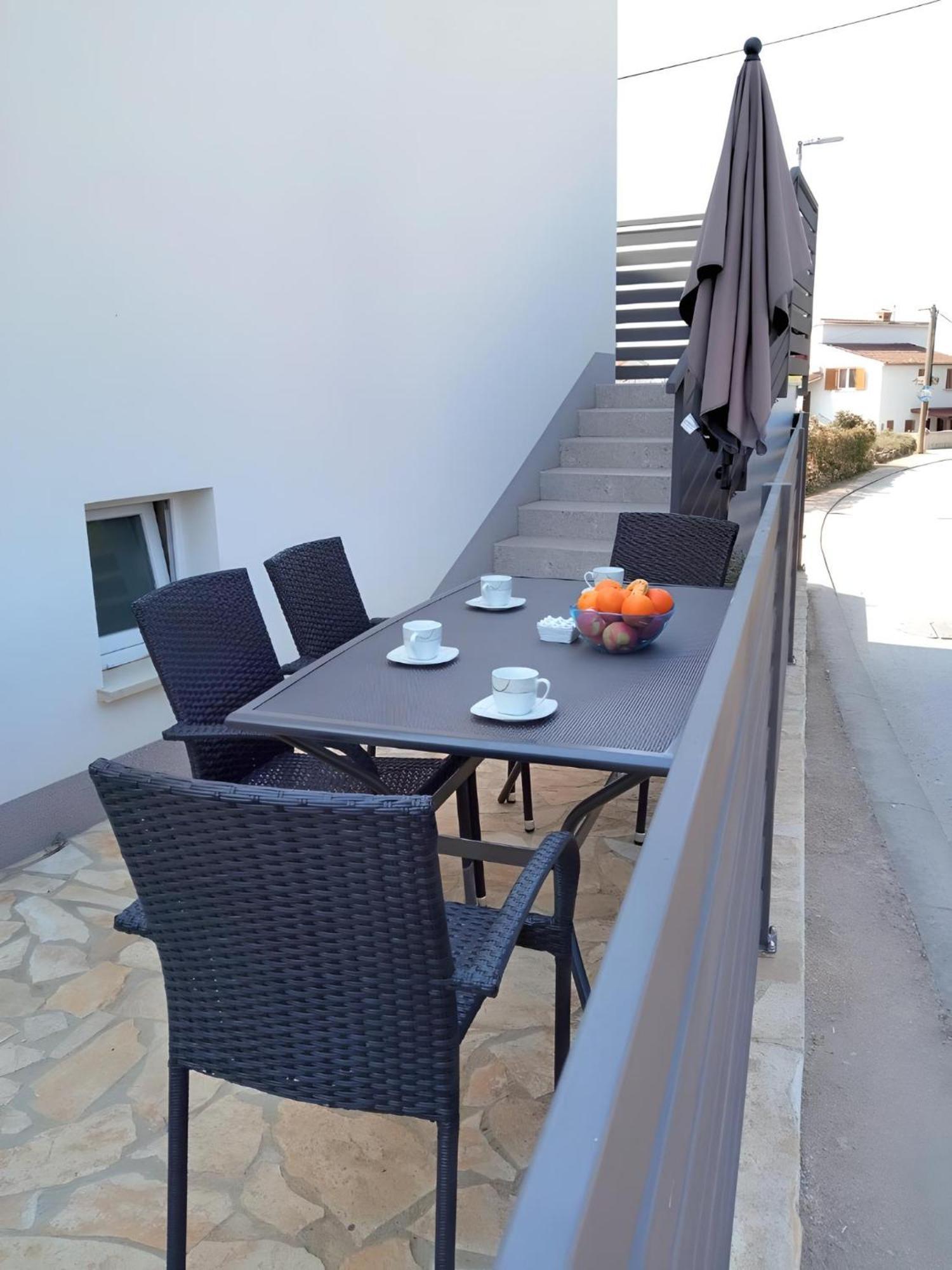 Apartment Valentino Tar-Vabriga Εξωτερικό φωτογραφία