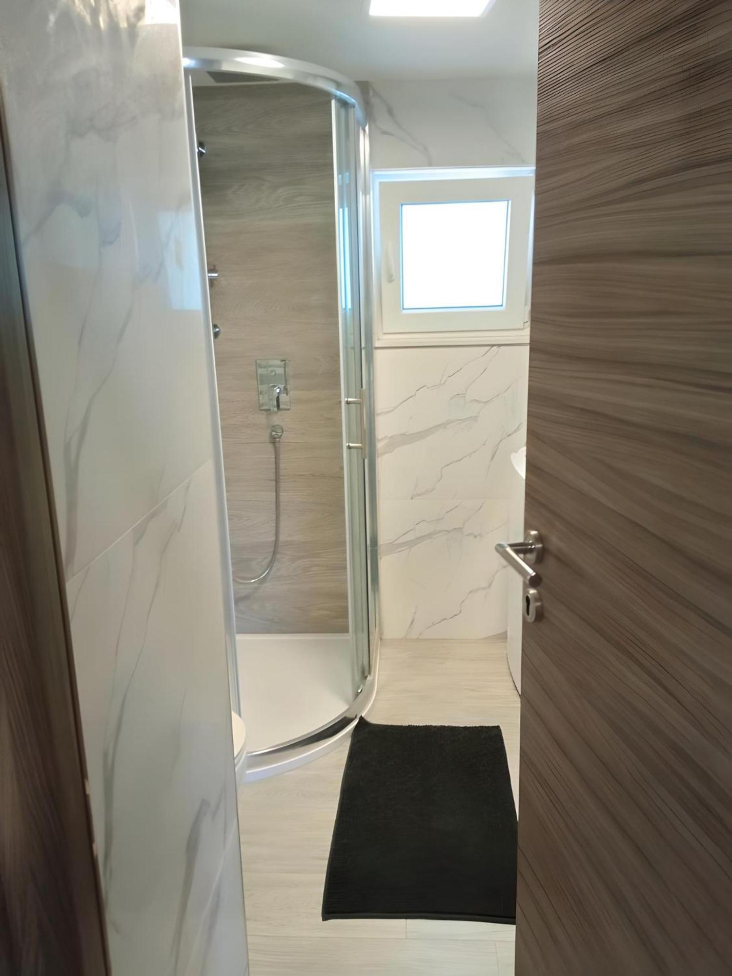 Apartment Valentino Tar-Vabriga Εξωτερικό φωτογραφία